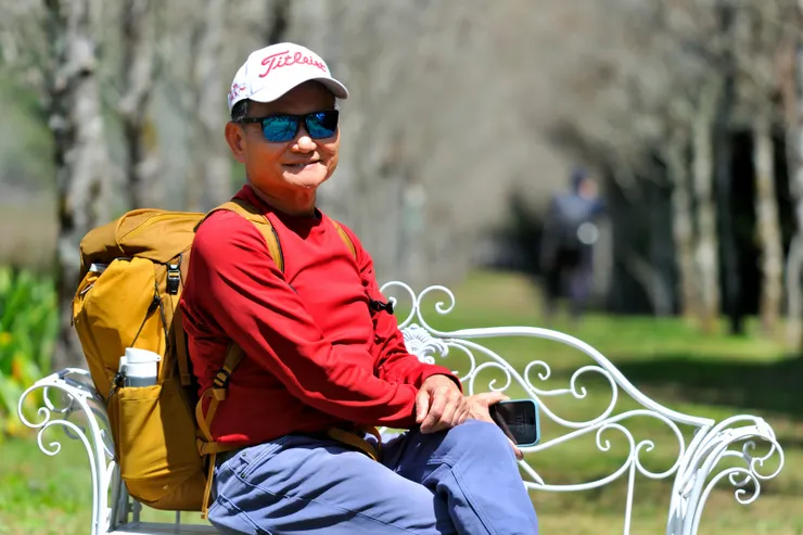 【身後世界枯寂幽邃白楊步道】