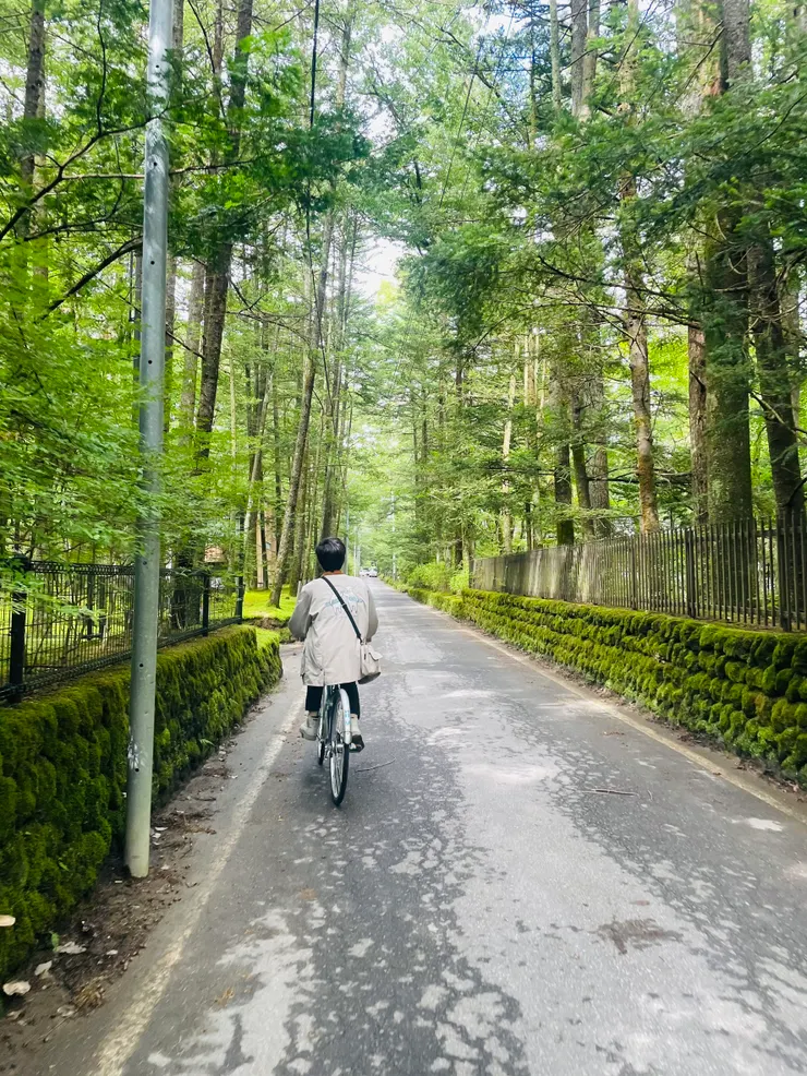 舊輕井澤腳踏車漫遊之先生帥氣背影