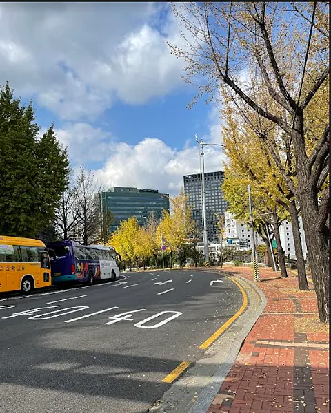 首爾南山白凡廣場