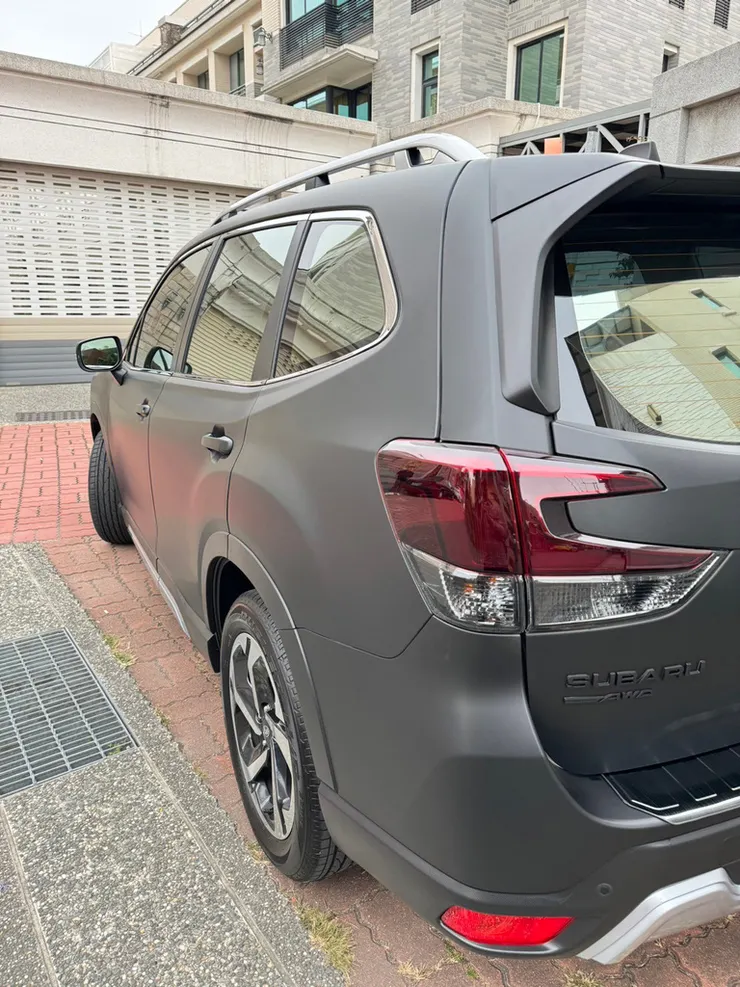 台南汽車包膜推薦【Force弗爾仕車體包膜】3M膜料全車改色