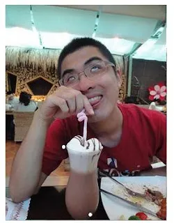 交友軟體自我介紹鬼臉照片