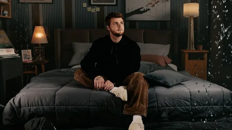 via Alex Warren's Instagram