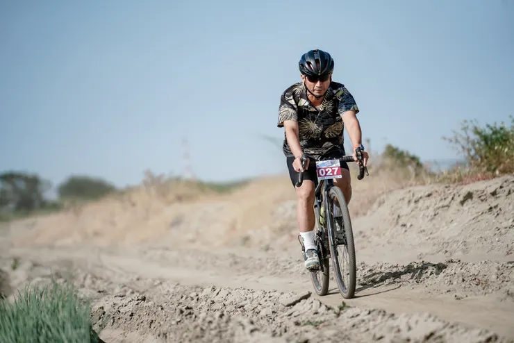 騎在這段的感受就是吃土~(蘭花哥)