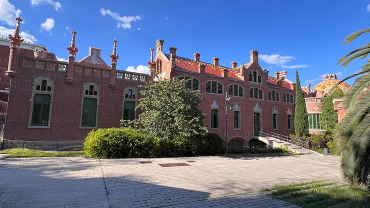 從聖十字保羅醫院城牆看見部分建築群外觀