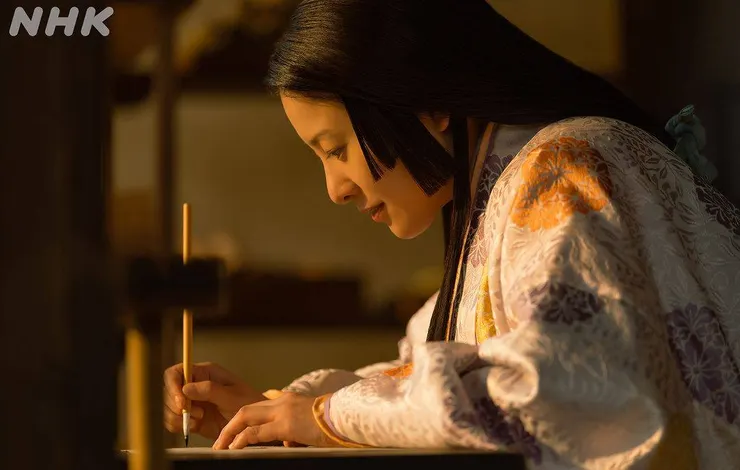 真尋似乎要開始動筆寫《源氏物語》了！？