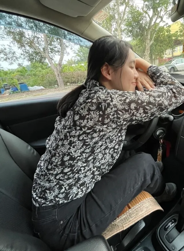 時隔多年，我也像司機大哥一樣會開車了🚗