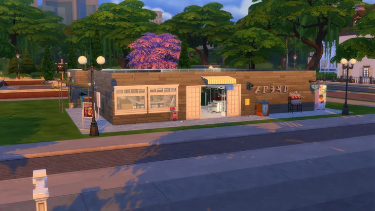 黃昏的街道雖然沒有行人,但很快便有下班的人來超市購物。