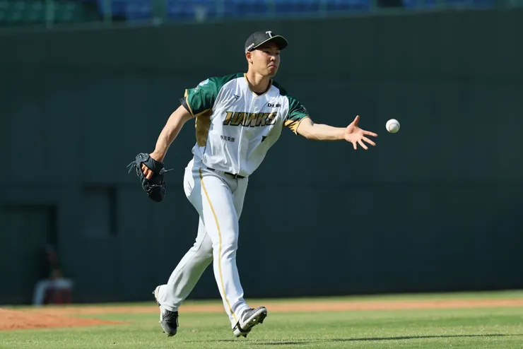 跨洋打拚的櫻井周斗拿出優異表現。(翻攝自台鋼雄鷹臉書)