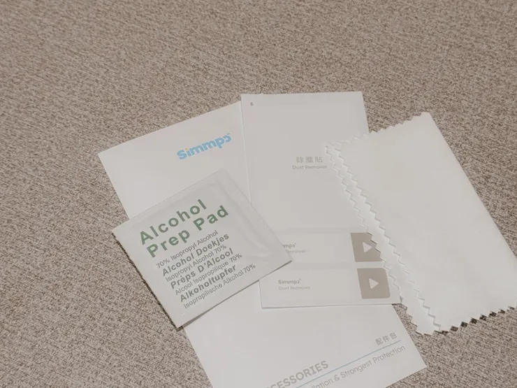 (含酒精擦拭布、超細纖維布擦拭鏡頭、除塵膠帶)