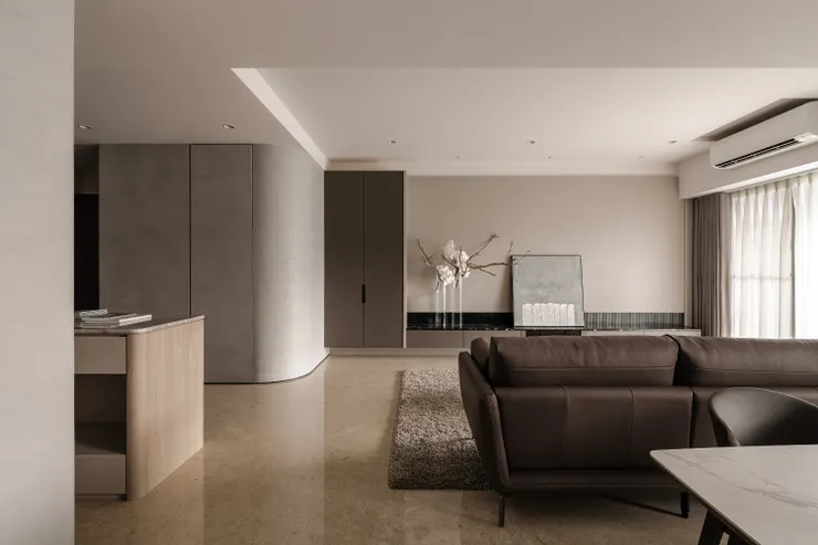 (作品呈現：御之苑 Z 宅，感受 Uniqlo 般的現代簡約風)