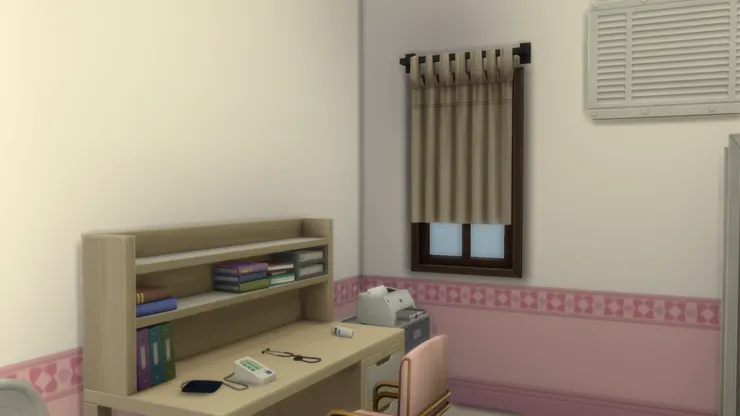 這裏有些簡單的身體檢查器材，例如體溫計、血壓計，用來初步了解學生的身體狀況。