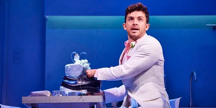 喬納森演出音樂劇《Company》（圖片取自Londan Theatre）