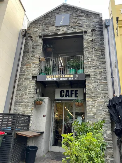 《紐西蘭。外食》Vudu Cafe 陽光、湖畔、早午餐