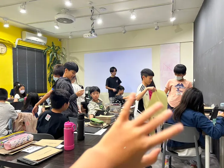 上完自然課我顫抖的手(沒有只是晃到而已XD)