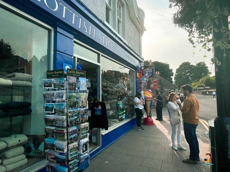 鎮上最受歡迎的冰淇淋店~~