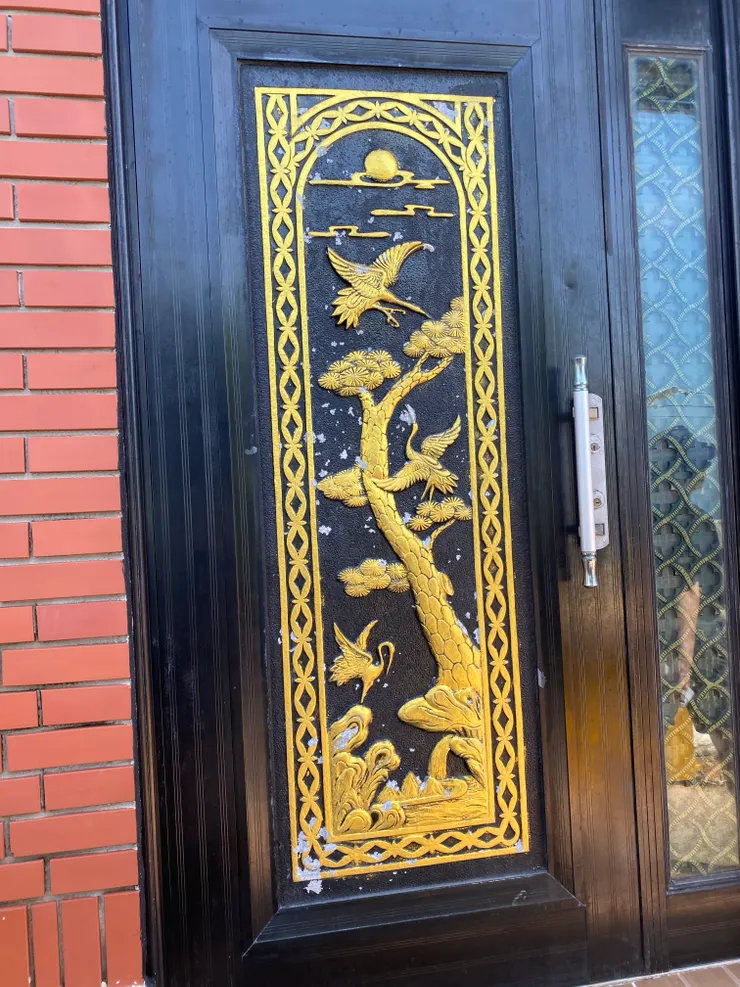 某戶有趣的門