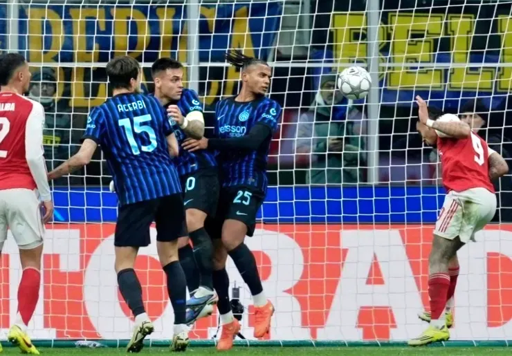 捷西斯近門頭槌建功助阿仙奴領先2:1