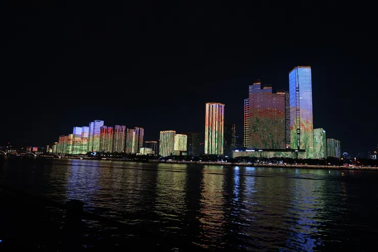 湘江夜景。cyberpunk光污染。