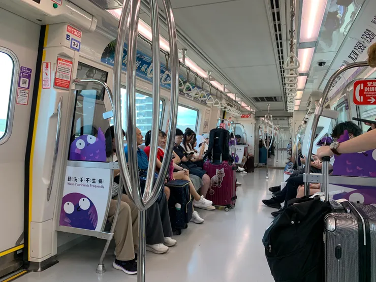 機捷（普通車）車廂