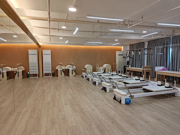 瑜珈與皮拉提斯教室