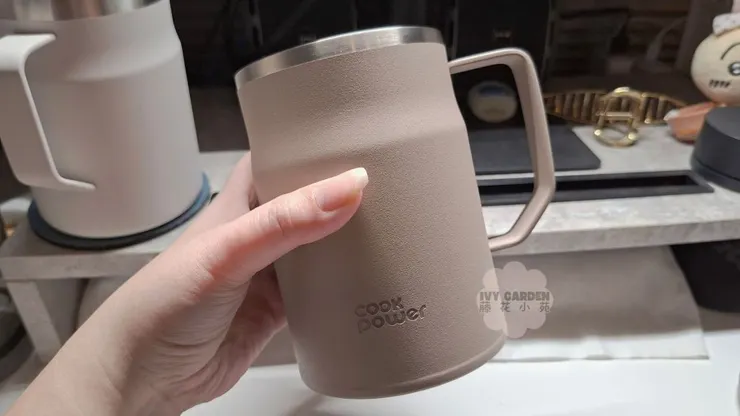 磨砂烤漆表面手感真的很好