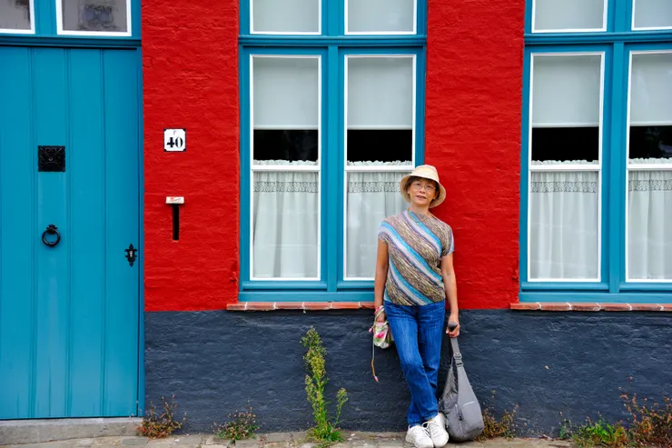 【初臨的狂喜漸漸釀成微醺的怡然 入鏡吧背景無處不美姿態隨便擺】