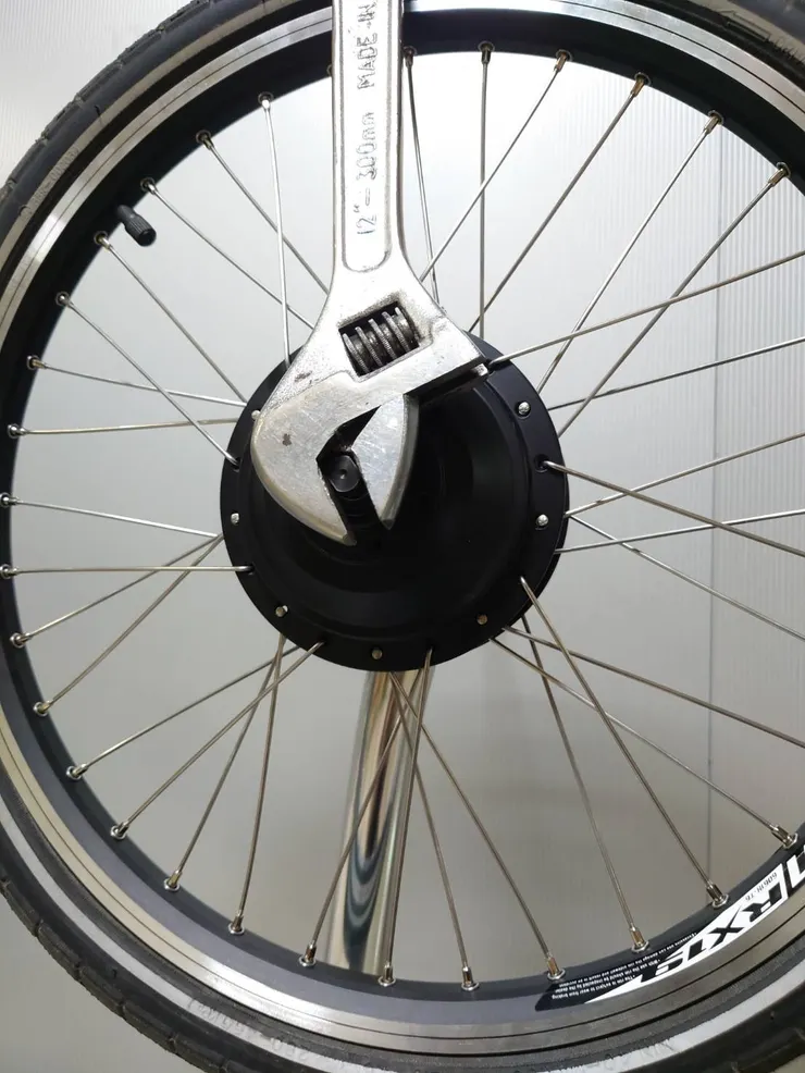 10號板手固定18VeKits電輔輪