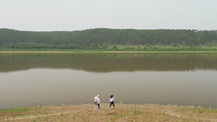 黑龍江總是帶給人平靜的感覺，流水不洶湧，但是細水長流。