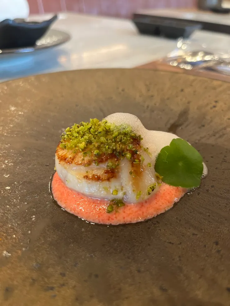 明太子干貝，好鮮嫩中，必點菜餚之一。