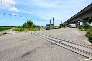 南85平交道(往長短樹方向拍攝)