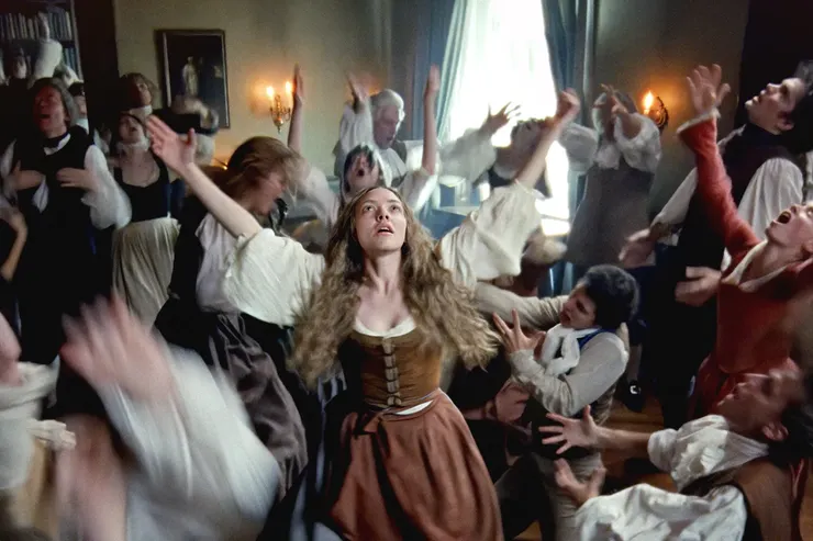 本片的華麗歌舞排場堪比音樂劇