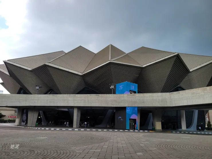 台北流行音樂館,雖然不太愛這場館,但是為了交響情人夢,只好…