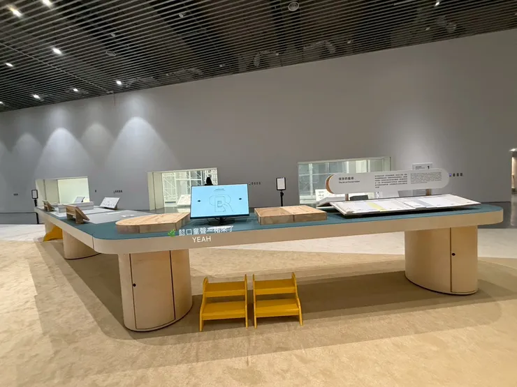 細節處的準備對到訪的遊客來說是親子友善場域。《綠美圖-臺中市立美術館》