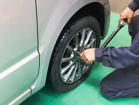 宜蘭推薦輪胎 | 日通輪胎行 | 換輪胎 輪胎打氣 — 宜蘭輪胎店 | 各式輪胎舒適中 — 米其林馬牌Maxxis瑪吉斯普利司通