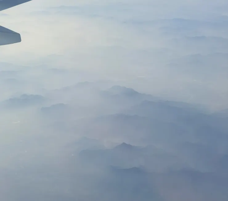 回程班機的窗外景色