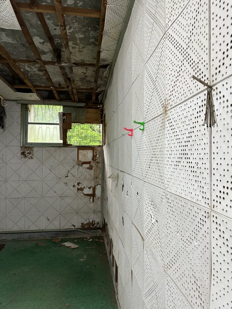 增設吸音設備的偵訊室