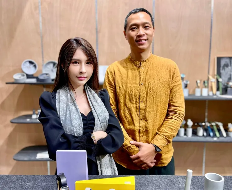 圖說：梵天國際紋創美學創辦人Sunny（左）與22STUDIO工作室負責人曾裕恆（右）。（圖／梵天國際紋創美學）