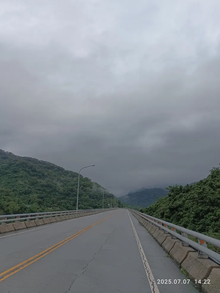 茂林大橋，入山探望“山友”，自拍攝