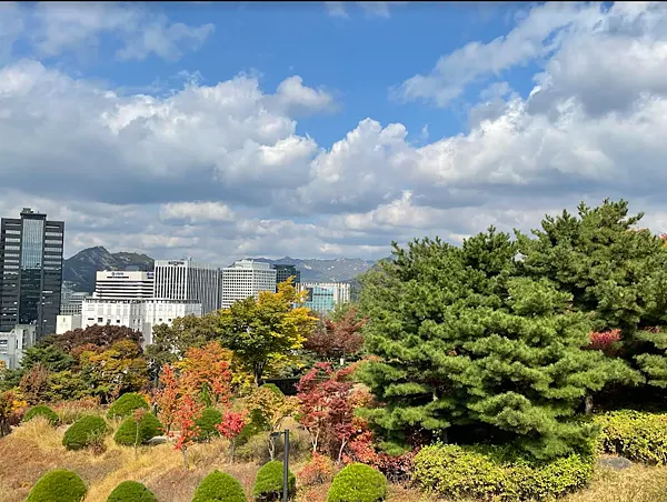 首爾南山白凡廣場