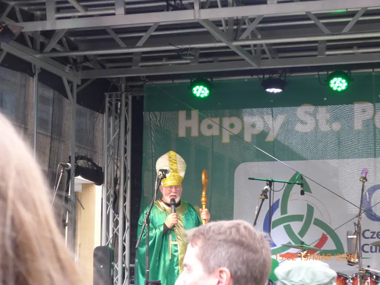 聖派翠克登場高歌