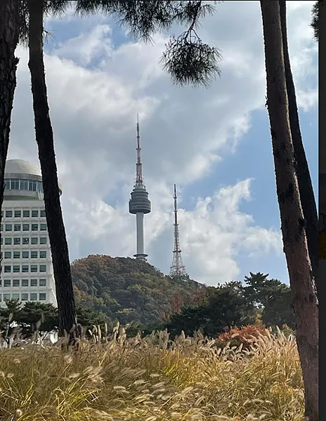 首爾南山白凡廣場