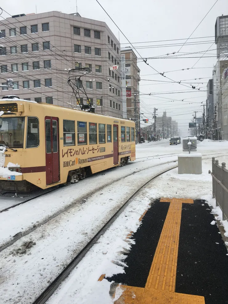 函館市電，在函館最方便的交通，大部分的景點都可以靠它到達。