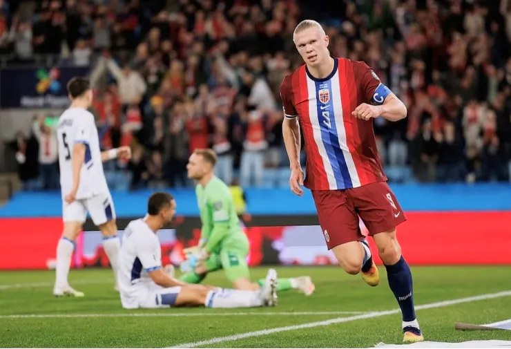 夏蘭特個人大演帽子戲法助挪威大勝5:0