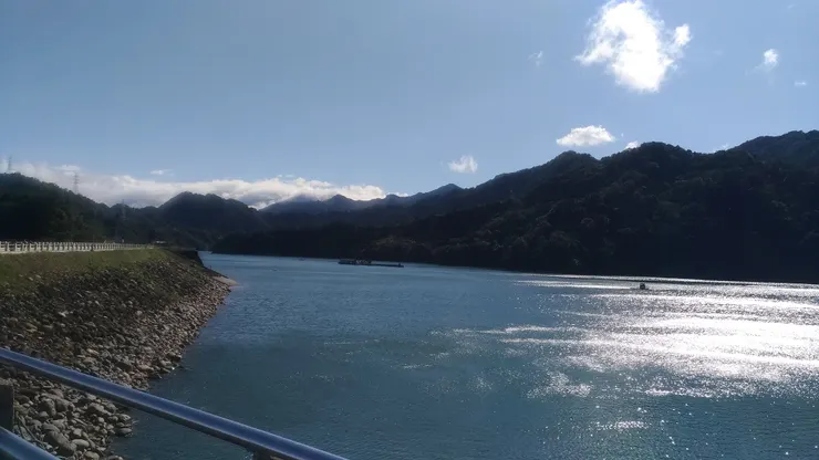 圖16 石門水庫湖光山色    資料來源：郭家冶提供