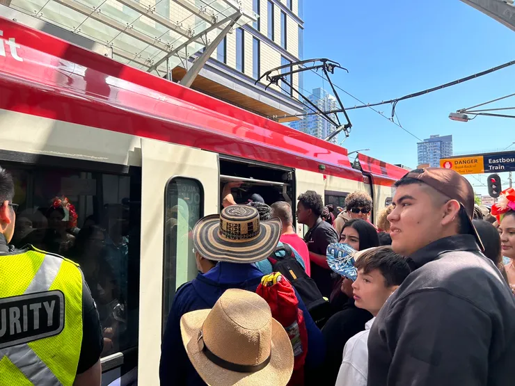 卡加利牛仔節．C train都是人