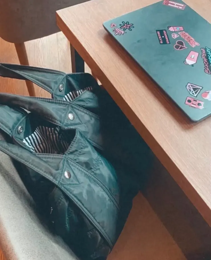 (常常在路易莎工作的me)