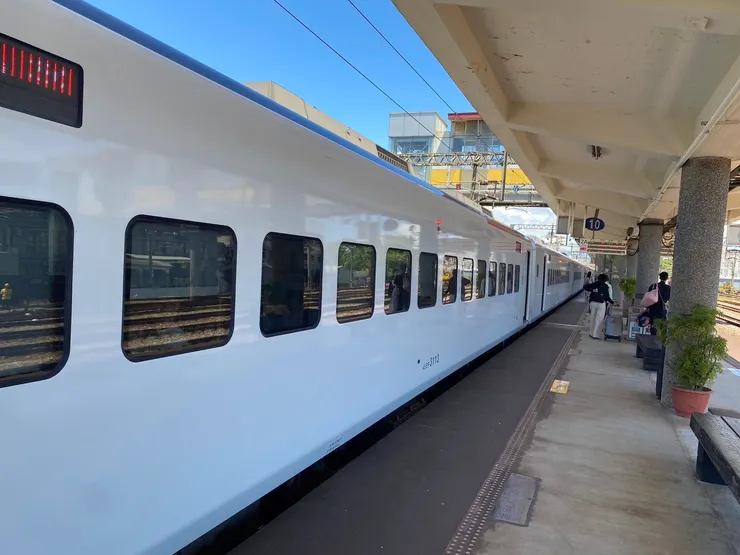 阿母的初體驗之一～搭乘新自強號