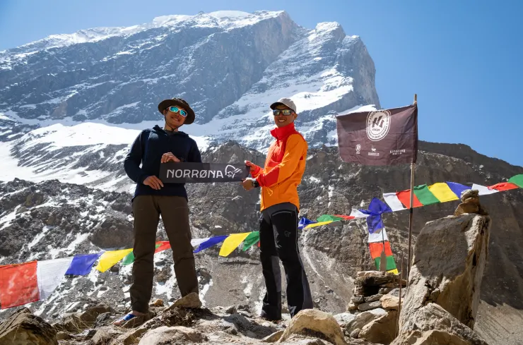 我與元植和NORRØNA在道拉吉里西北稜之下