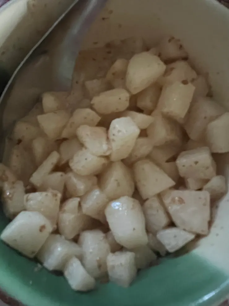 涼拌胡麻醬蘿蔔