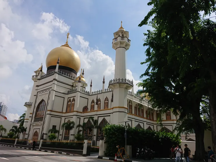 有阿拉丁風格的蘇丹清真寺